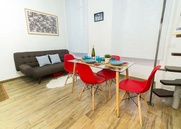 Miniloft Rosso - Mini-Loft Sanremo Centro. Wifi & Aria Condizionata